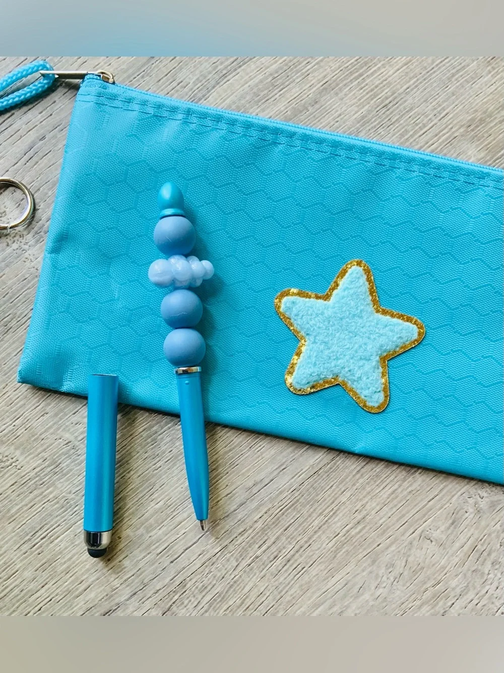 NEW📚 Hand Crafted Beaded Stylus Pen & Bag Charm w/ Pouch
